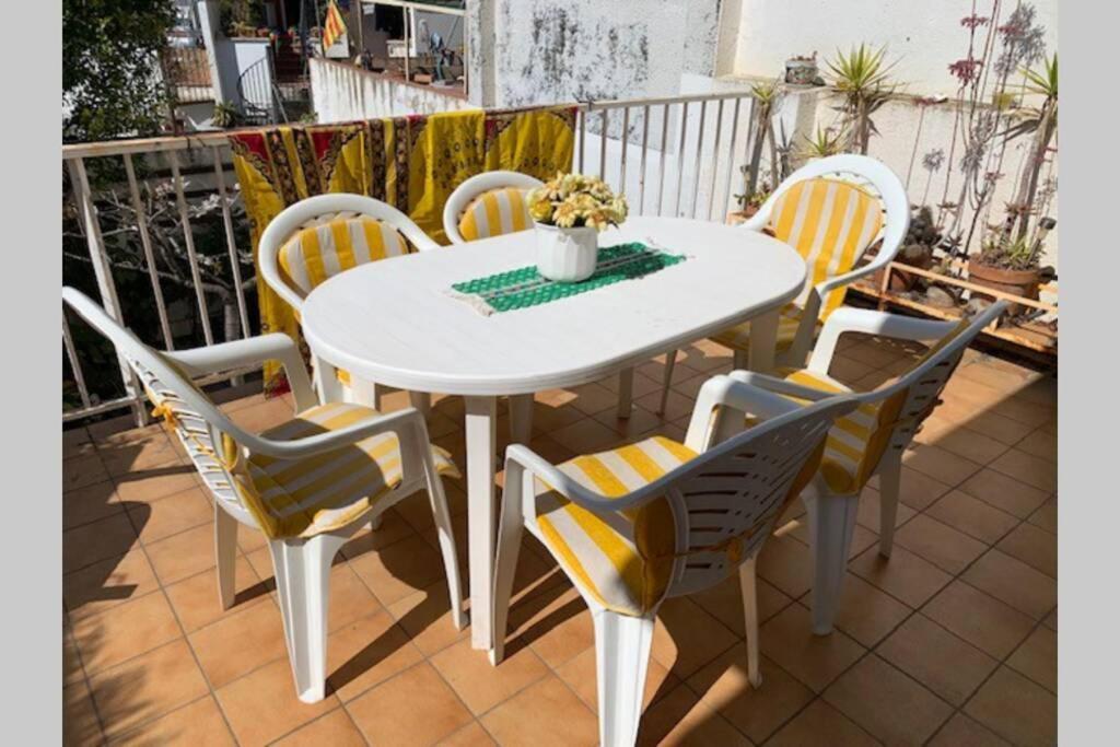 Appartamento Calella Playa Esterno foto